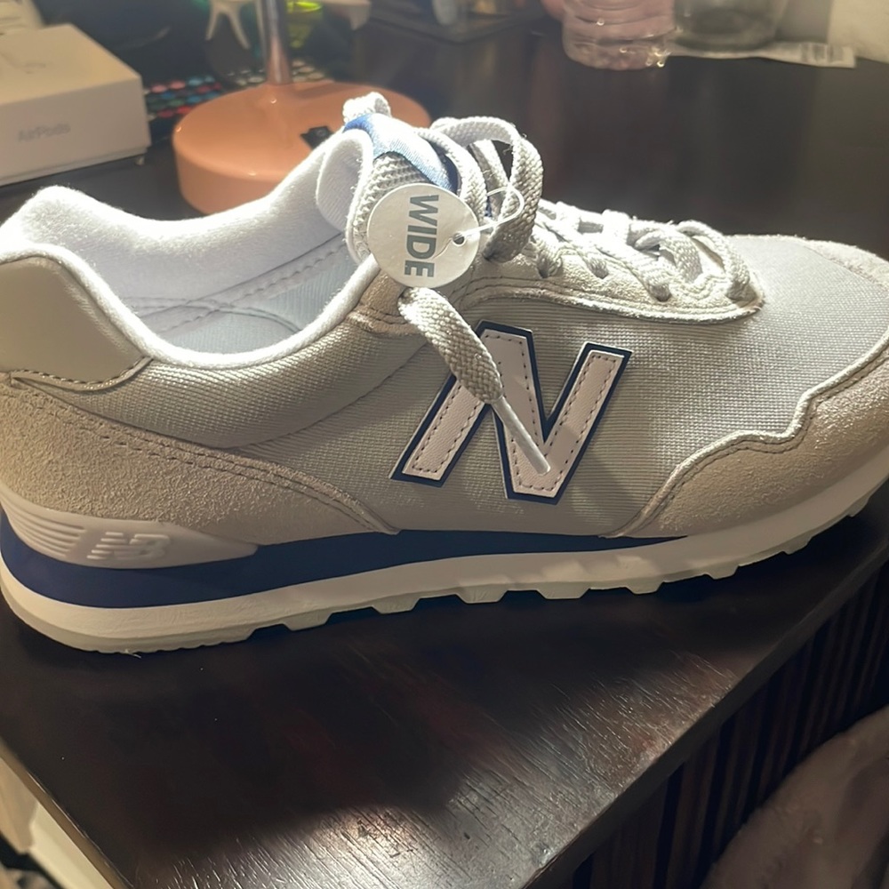 New balance never worn brand new size 8 half women’s